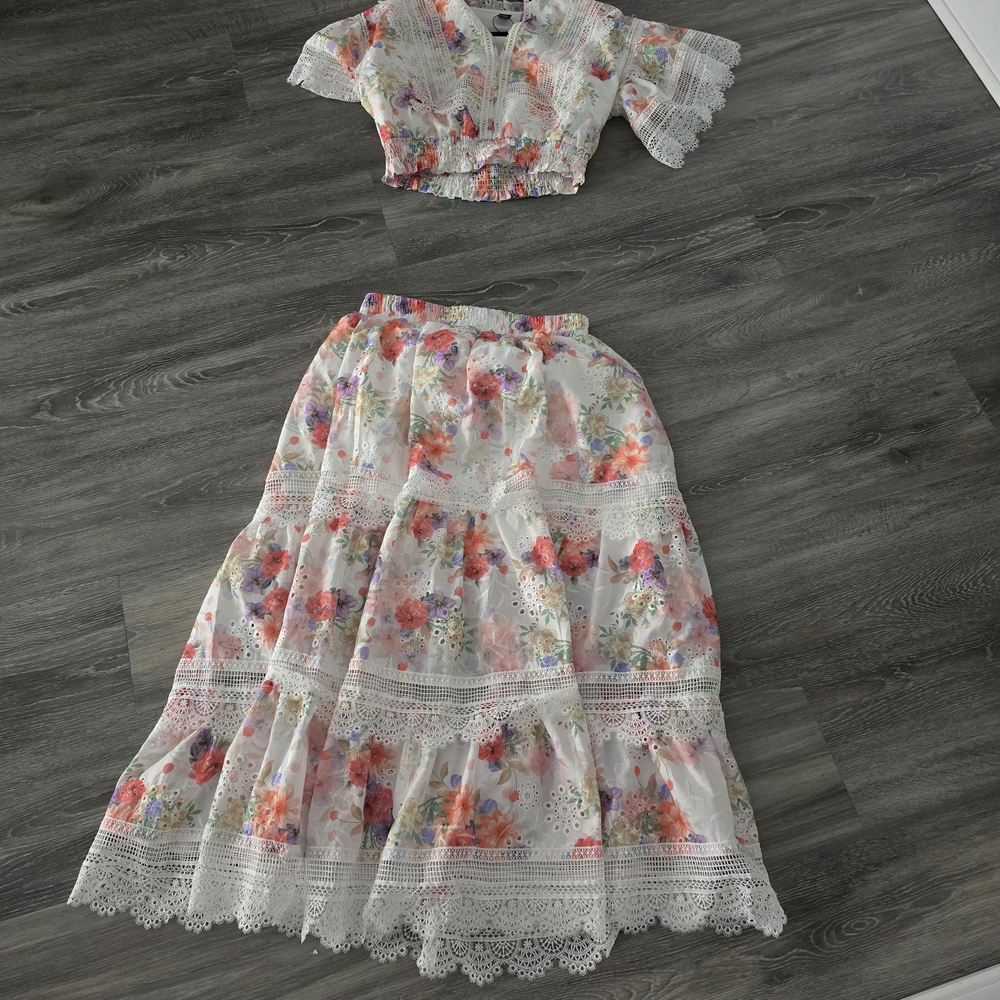 Floral Lace Maxi Dress